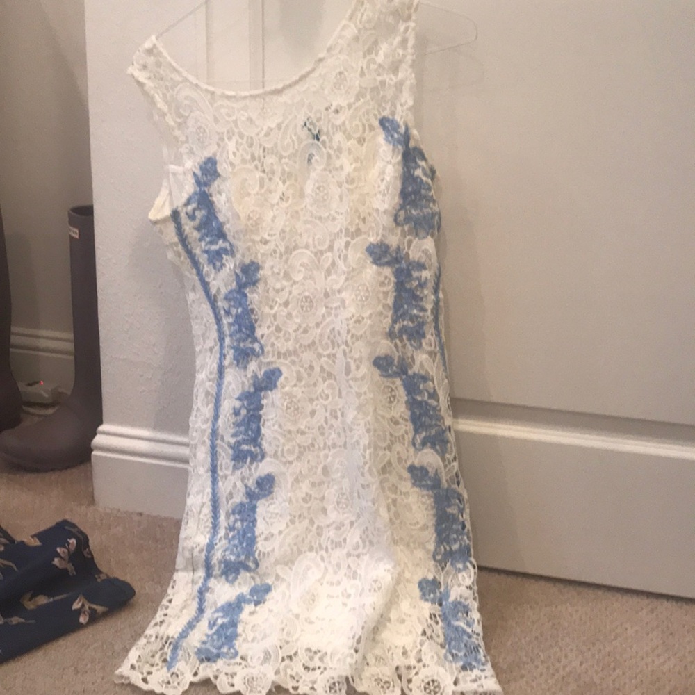 Worn once Bodycon white lace/blue detail dress